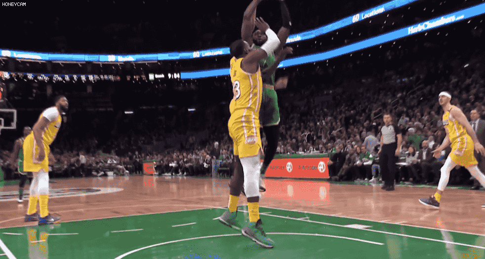 罗体：莫拉塔与妻子再陷情感危机，两人都删了简介中对方信息（罗体：莫拉塔与妻子疑再陷关系危机，双方社媒简介已删彼此信息）