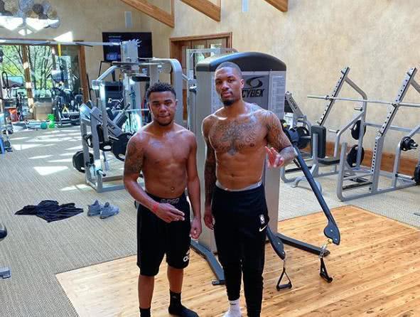 中乙射手王费尔南多：凯恩是我的偶像，要从他身上学的太多了（中乙射手王费尔南多：偶像是凯恩，他身上有太多值得我学习的地方）