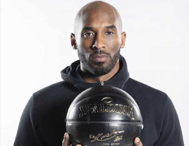 手感火热！拉文三节三分10中8爆砍37分5篮板（拉文手感爆棚：三节飙进8记三分，轰下37分5篮板）