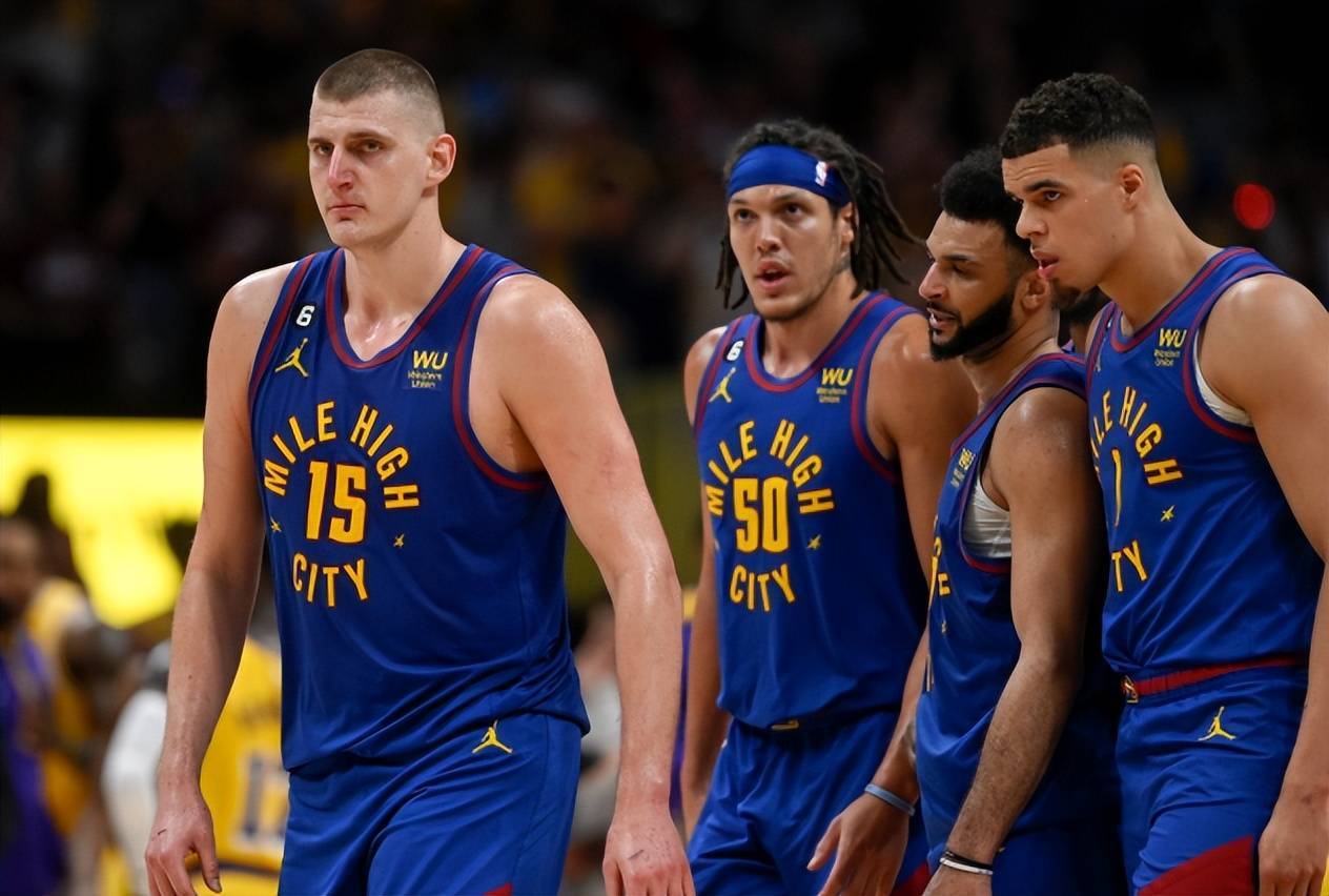 WTA公布2025赛季成绩单，“世一”萨巴伦卡领跑所有女球员（WTA发布2025赛季成绩榜，世界第一萨巴伦卡高居榜首）