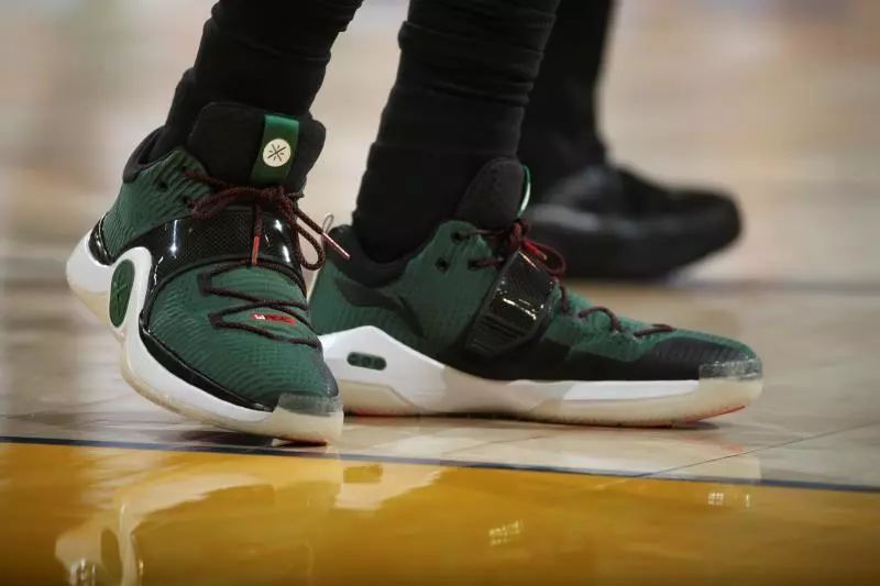 CBA：浙江男篮主场大胜新疆（CBA：浙江男篮主场轻取新疆）