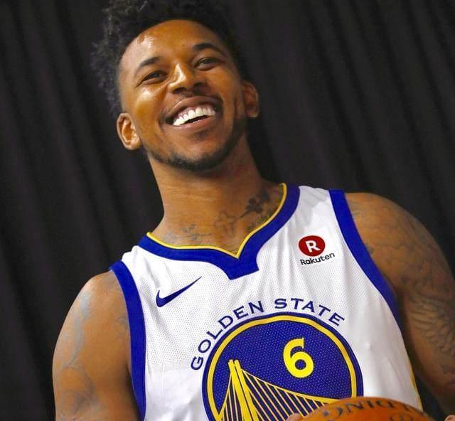 弗里克：亚马尔被换下后不高兴？很多球员都这样（弗里克谈亚马尔换下不悦：球员常有此反应）