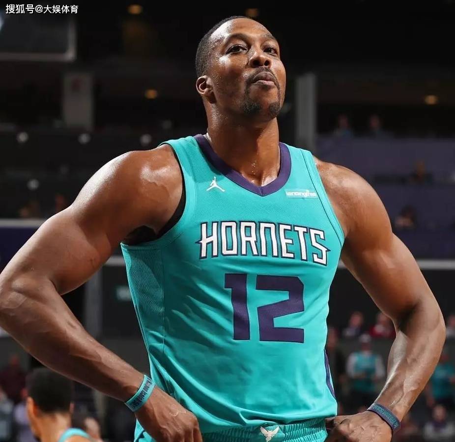 皇马客战阿拉维斯大名单：仅有5名后卫，其中包含两名二队后卫（皇马客场战阿拉维斯名单：后卫仅5人，其中两名来自二队）