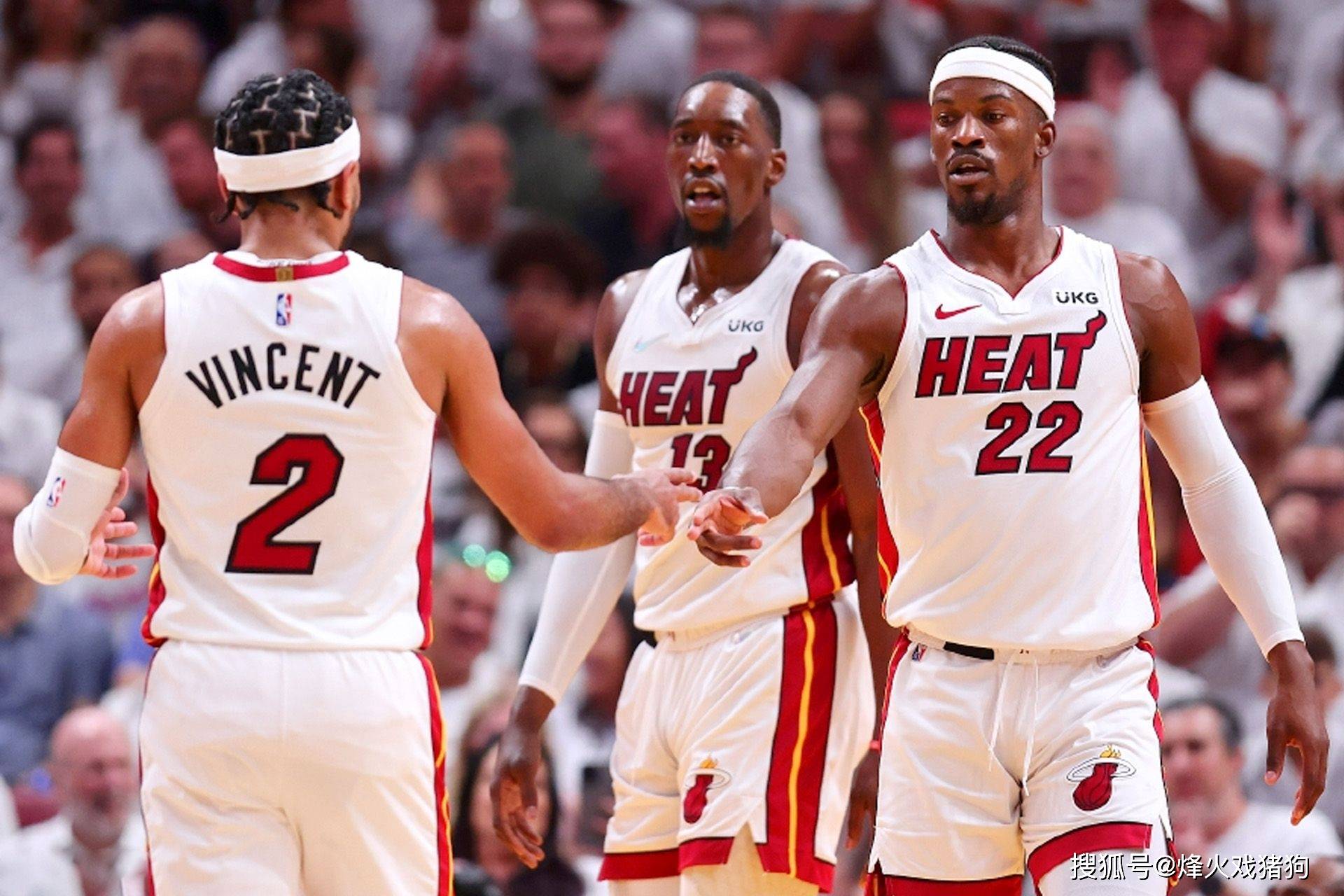 记者：足协曾上报三名欧洲教练，总局可能更相信国产主帅（记者：足协曾推荐三位欧籍主帅，主管部门或更青睐本土教练）